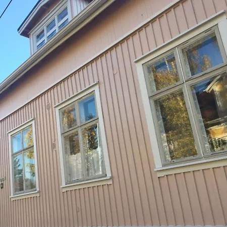 B&B Kaepylaen Helmi 탐페레