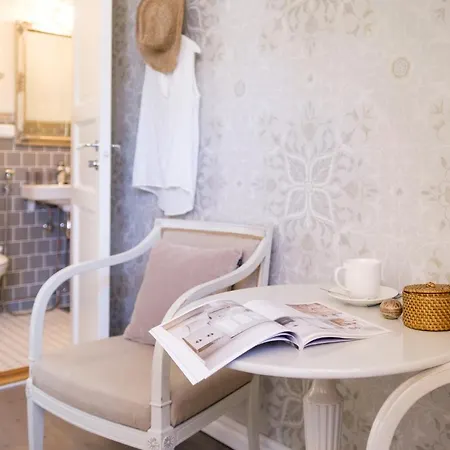 B&B Kaepylaen Helmi * 탐페레